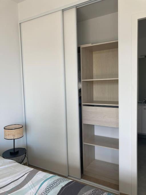 F2 Neuf Cosy Et Elegant Avec Terrasse, Parking, Wifi Appartement