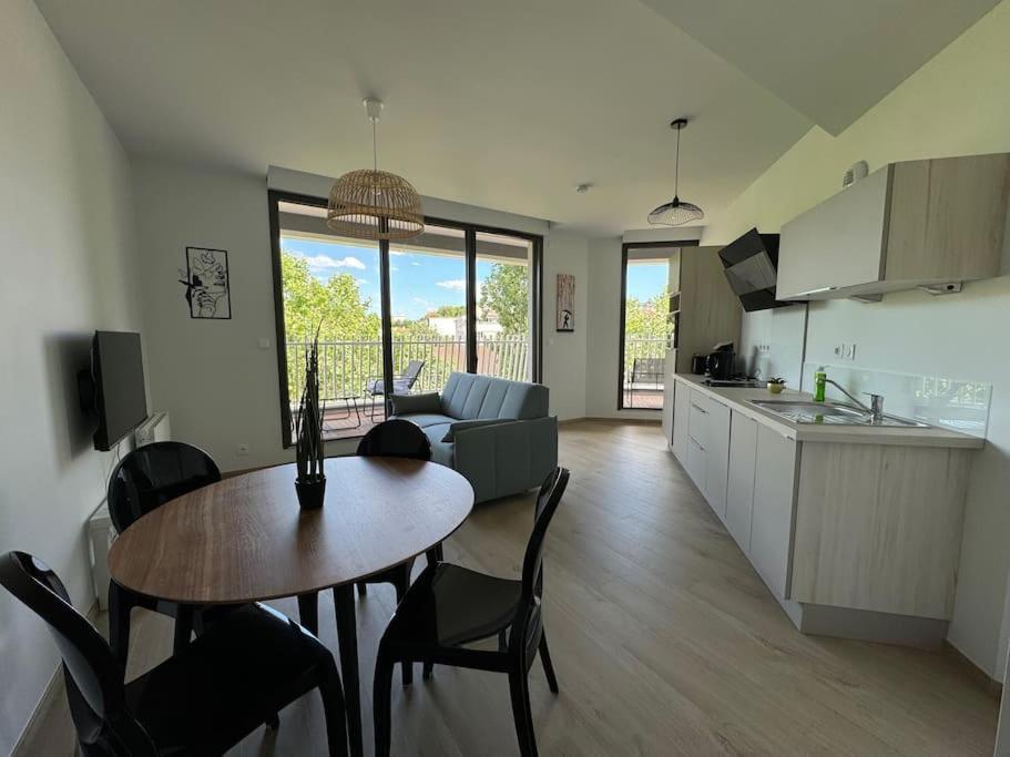 F2 Neuf Cosy Et Elegant Avec Terrasse, Parking, Wifi Appartement Chamalières